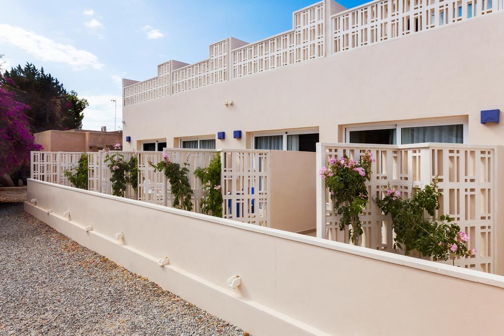Hotel Voramar - Emar Hotels Es Pujols Exterior photo