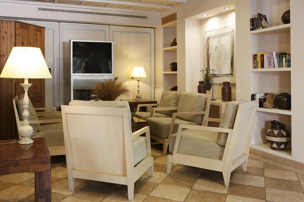 Hotel Voramar - Emar Hotels Es Pujols Exterior photo